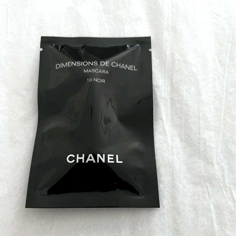 CHANEL VOLUME AND LENGTH MASCARA 3D-PRINTED BRUSH 10 NOIR
